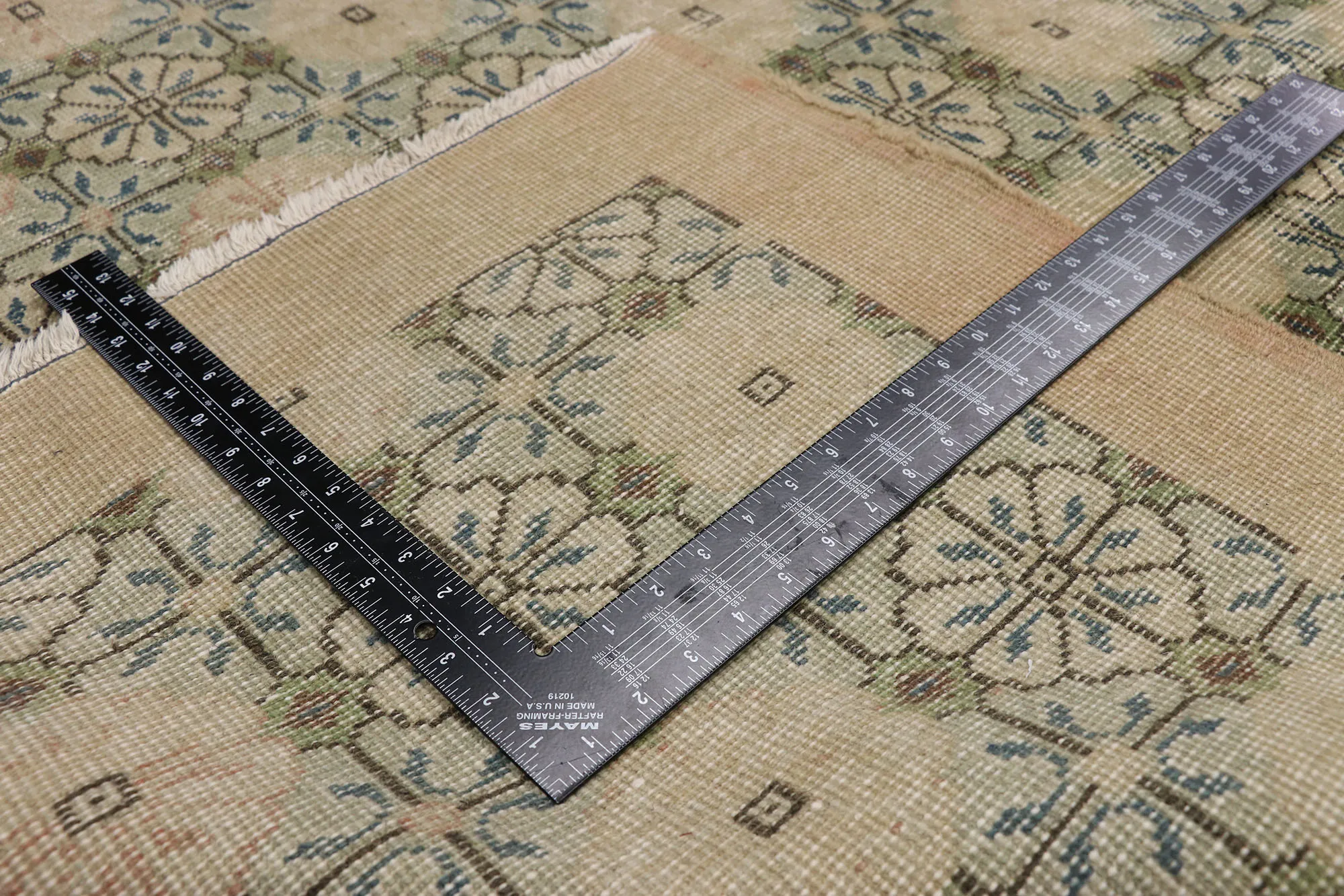 6 x 9 Zeki Muren Vintage Sivas Rug 52570