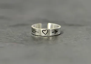 Arrow and heart sterling silver toe ring