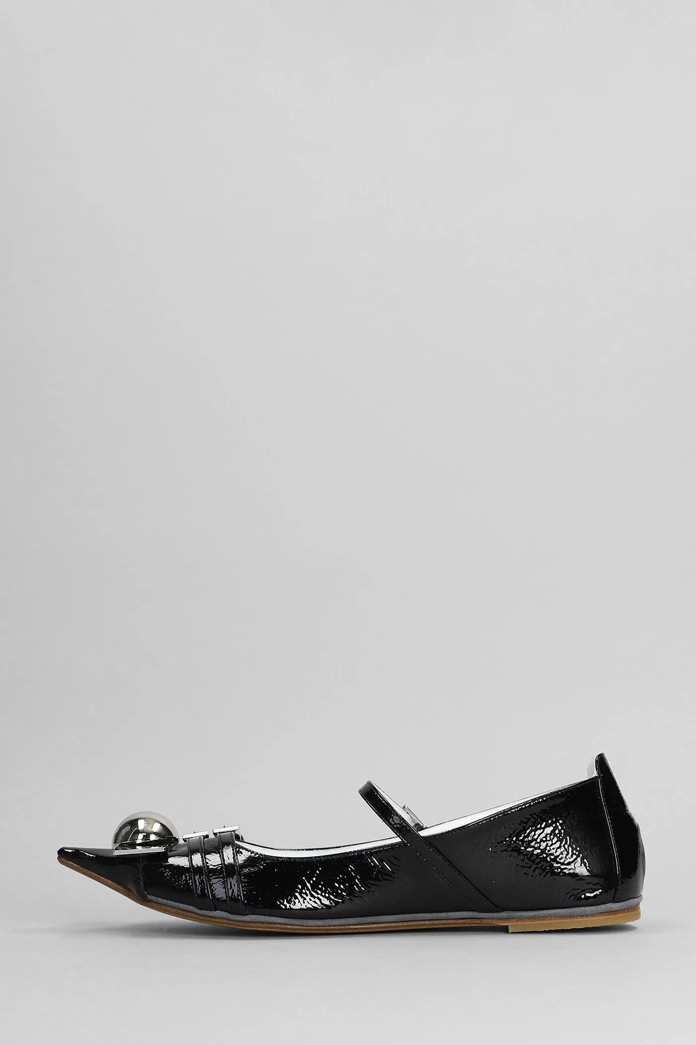 Ballet flats in black leather