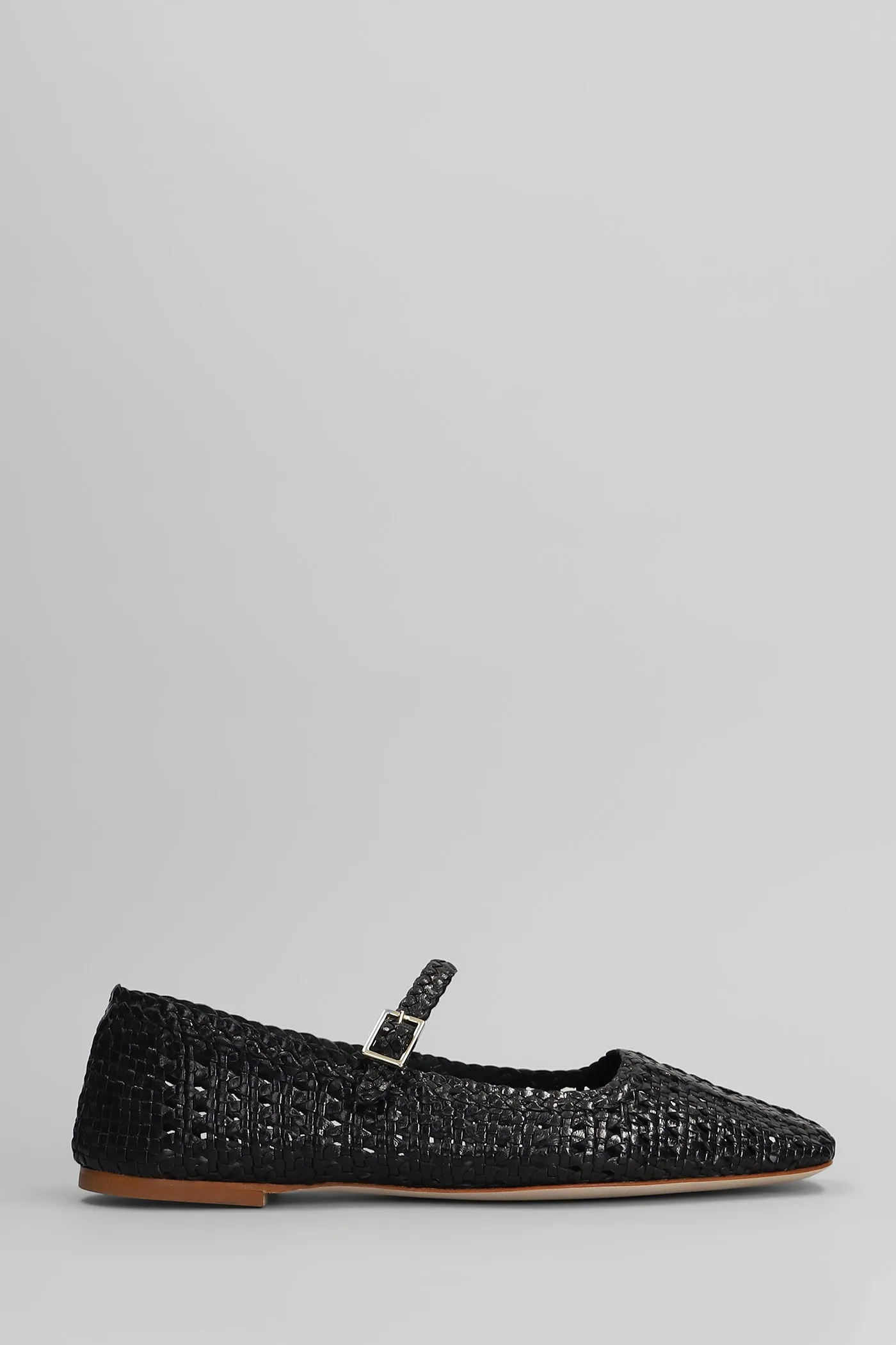 Ballet flats in black leather