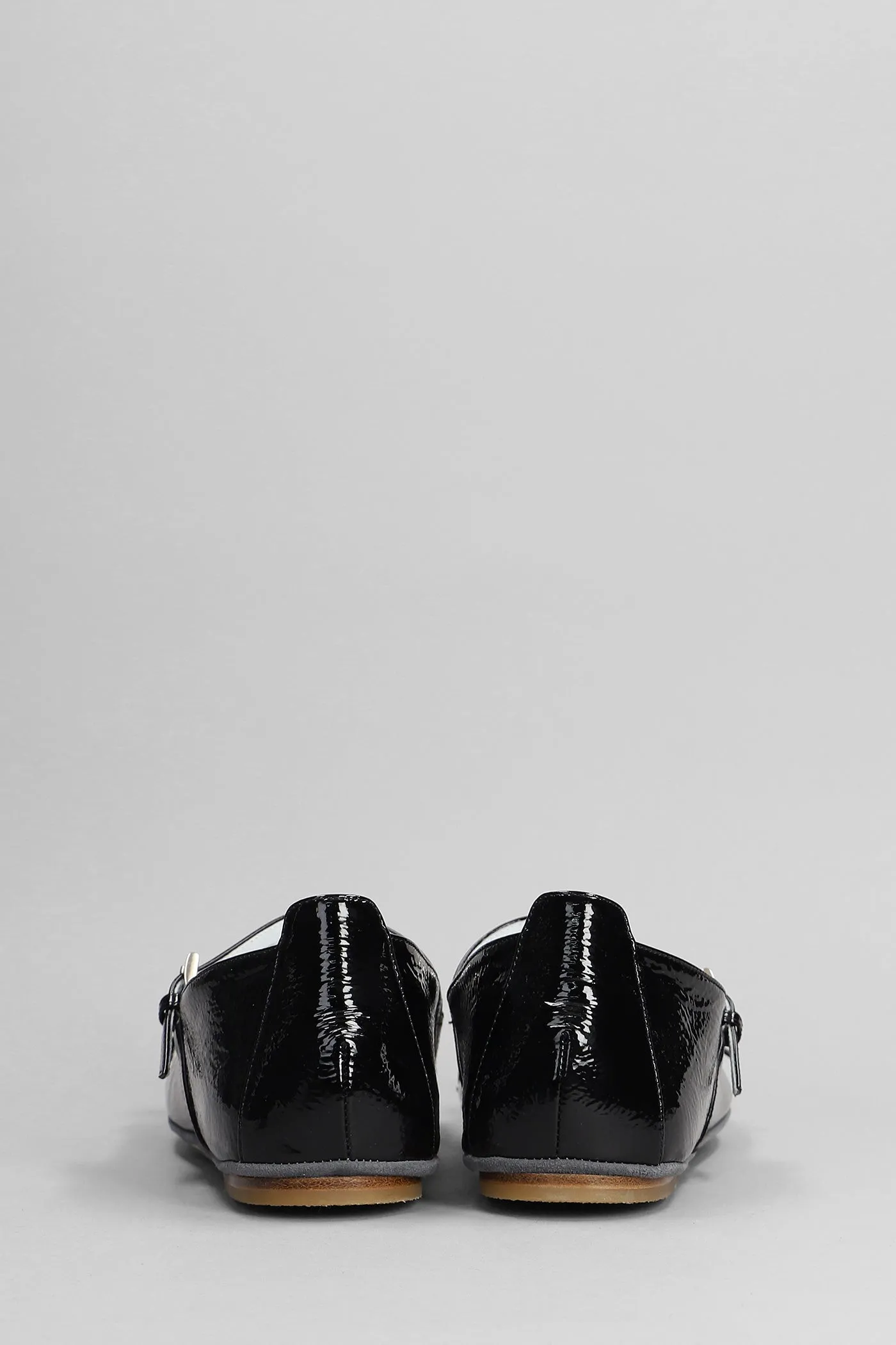Ballet flats in black leather