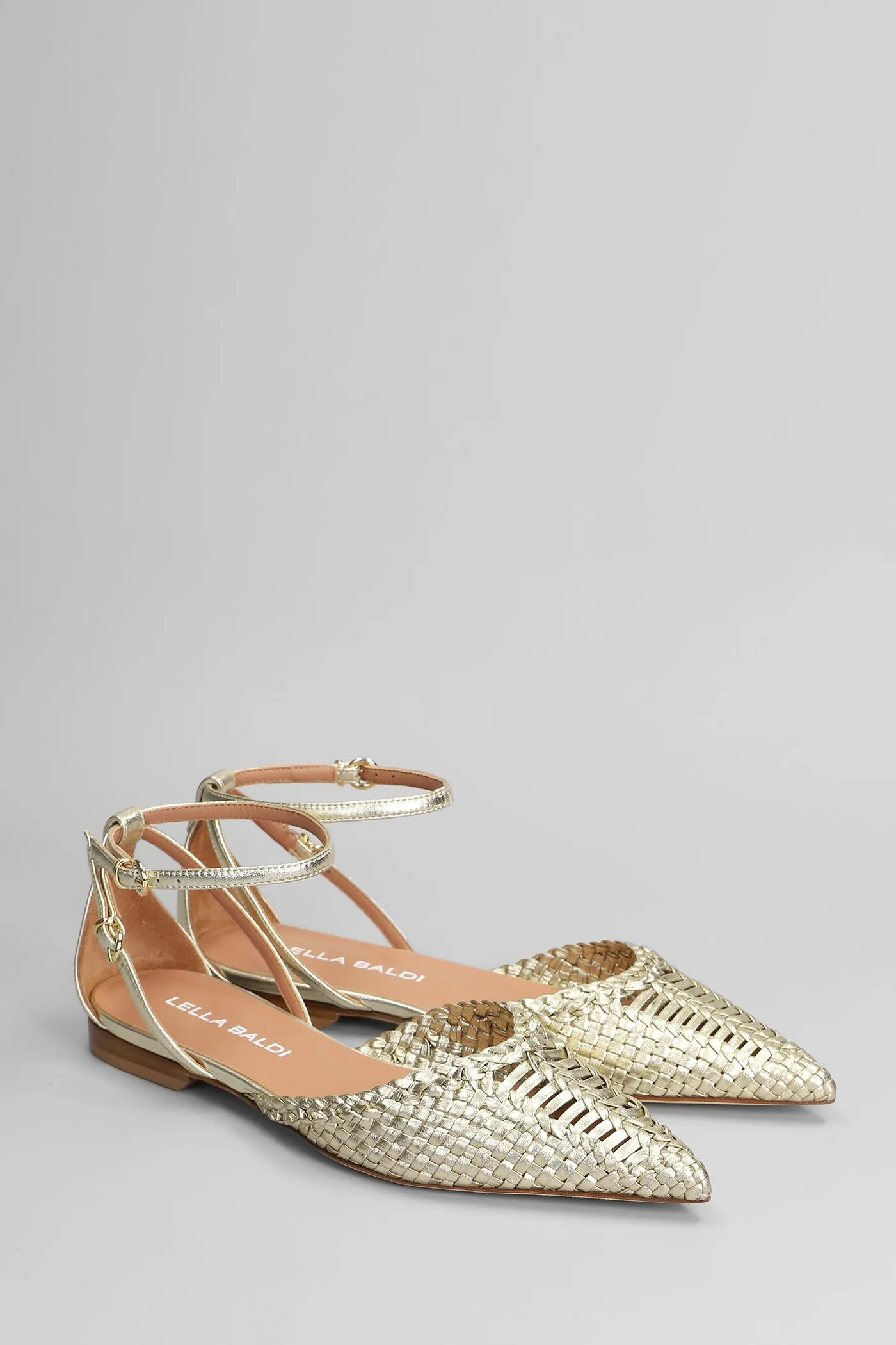 Ballet flats in platinum leather