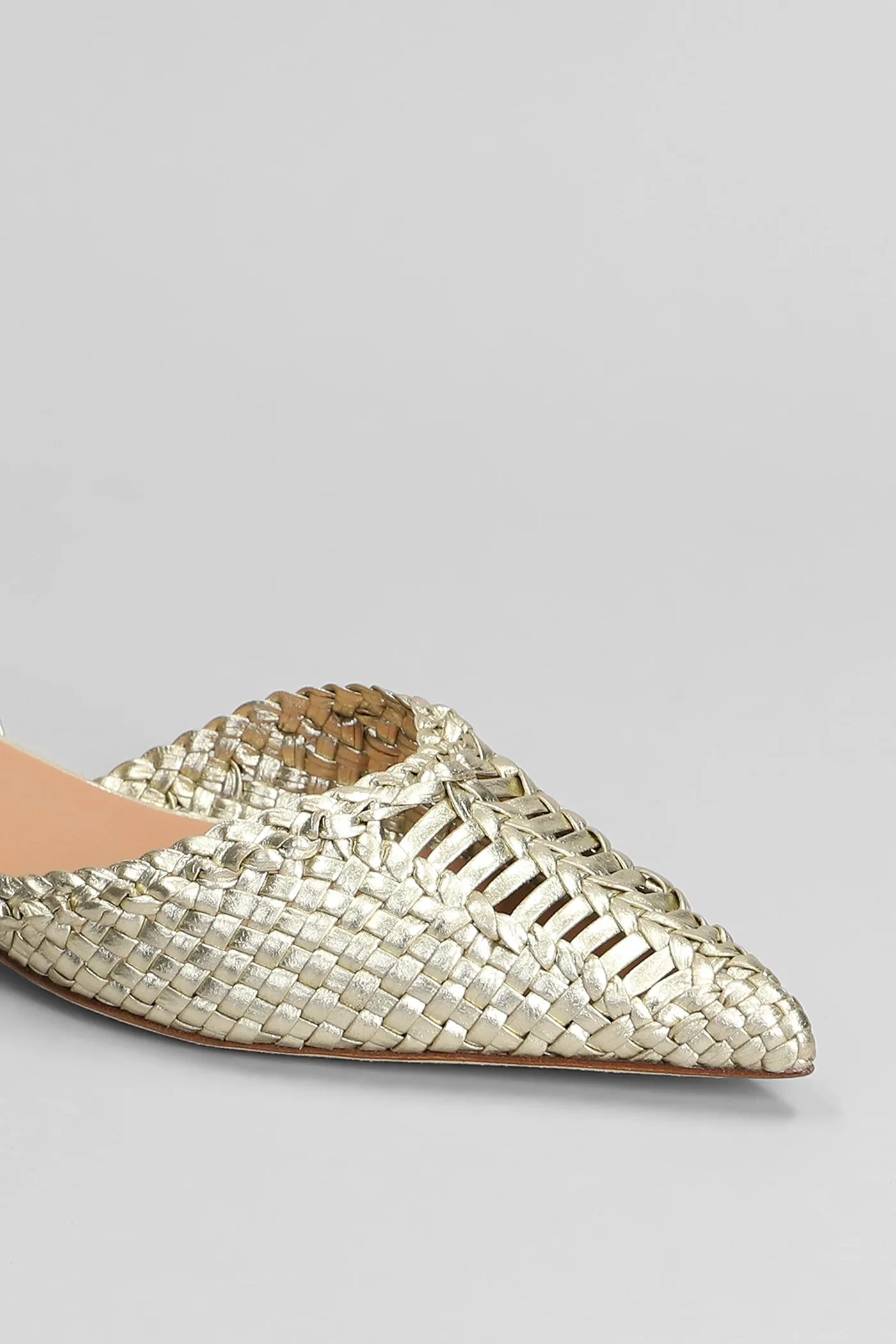 Ballet flats in platinum leather