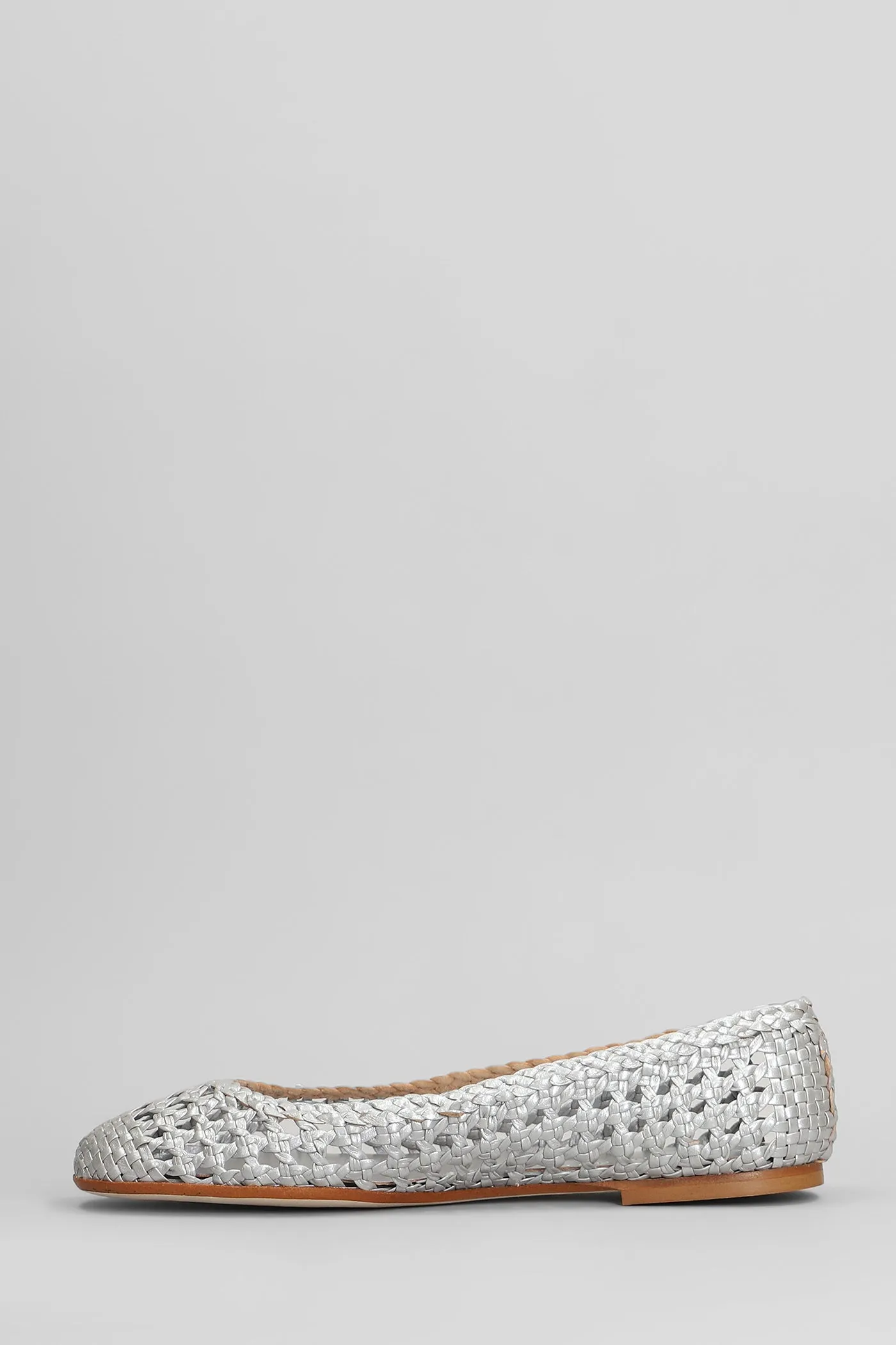 Ballet flats in silver leather