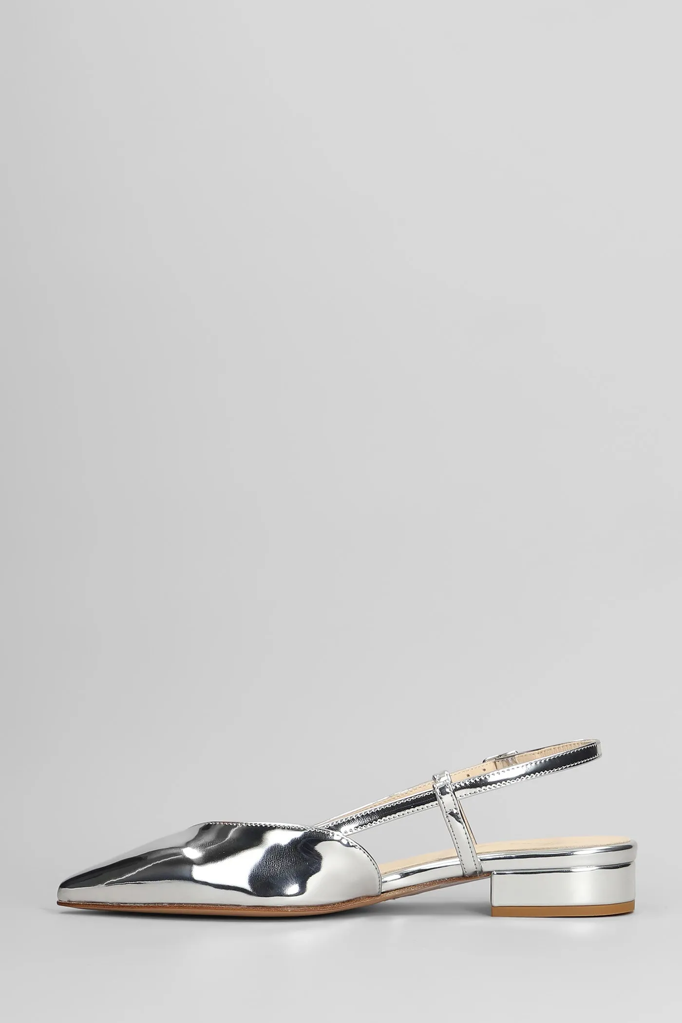 Ballet flats in silver leather