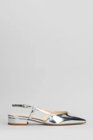 Ballet flats in silver leather