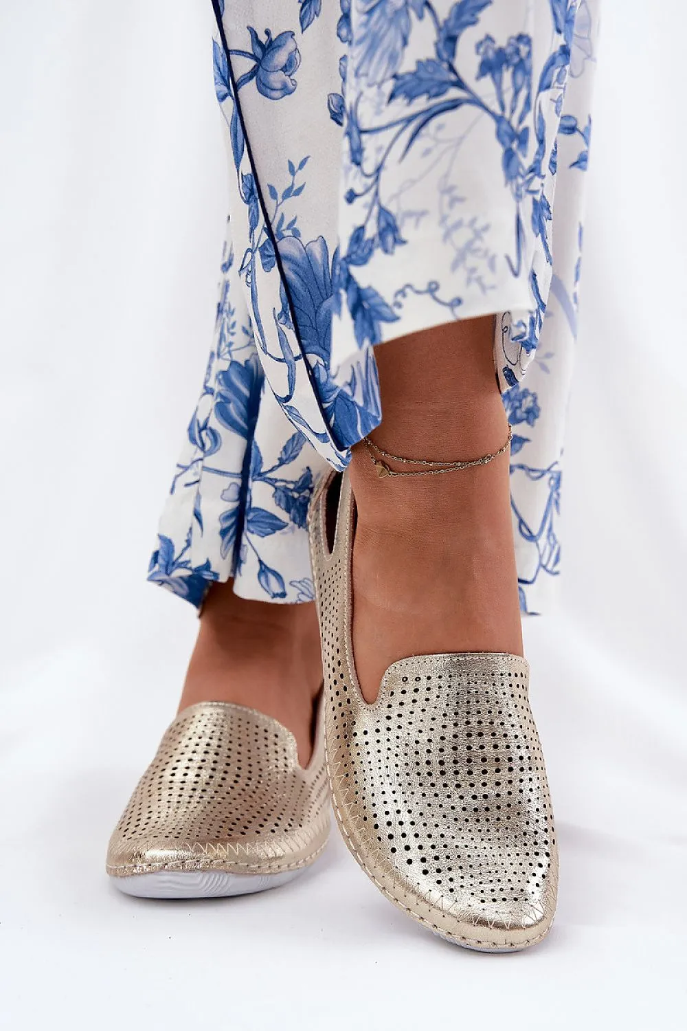 Ballet flats