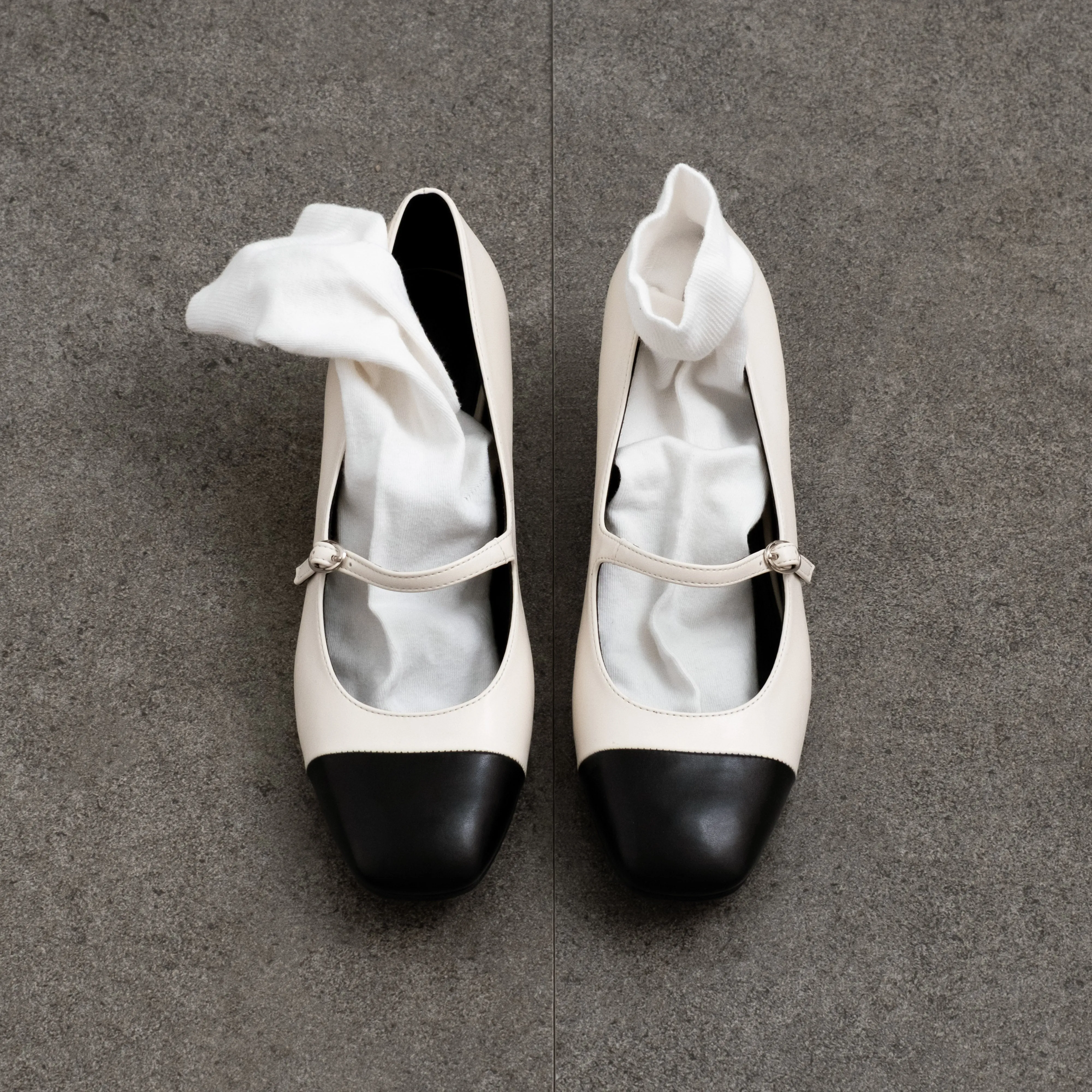 Bella Mary Jane Pumps