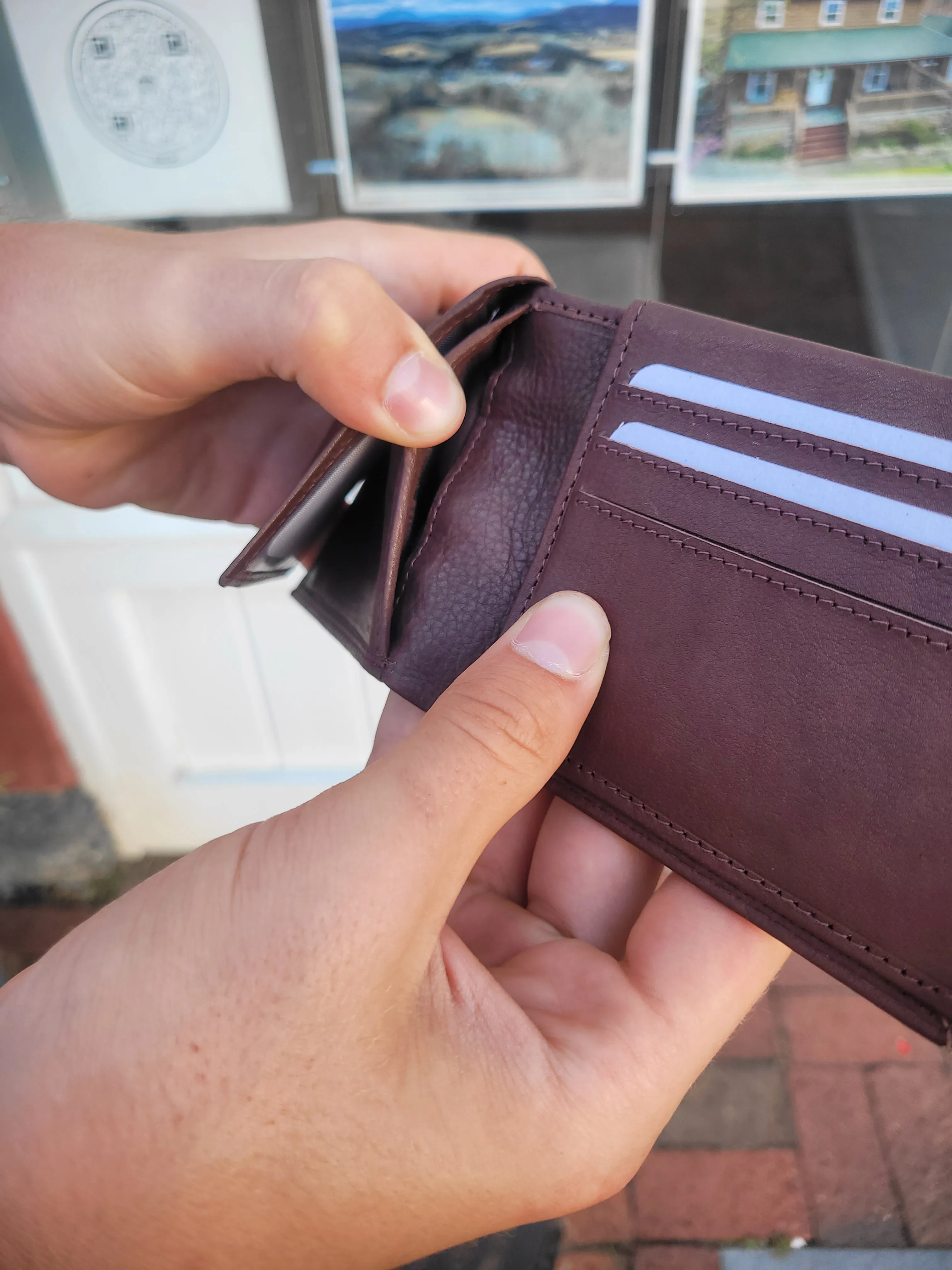 Bi-Fold Wallet with Double Flip-up Flaps