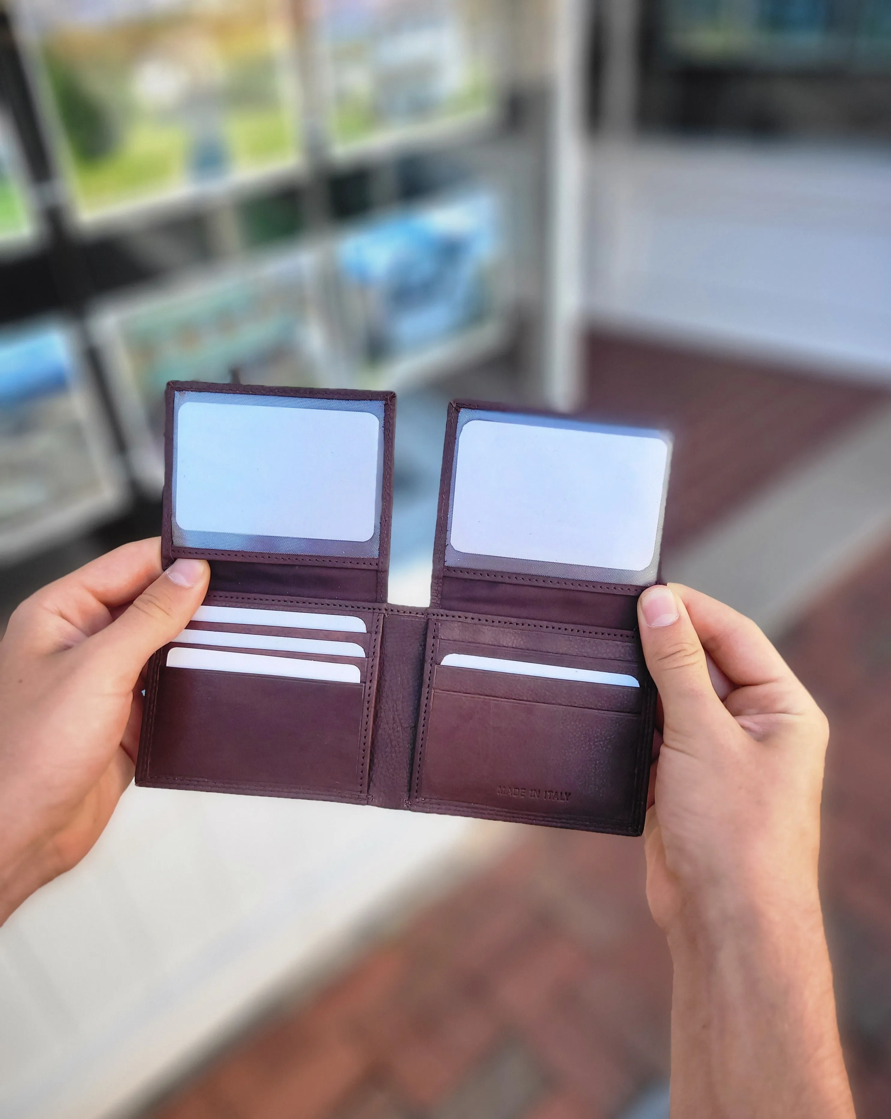 Bi-Fold Wallet with Double Flip-up Flaps