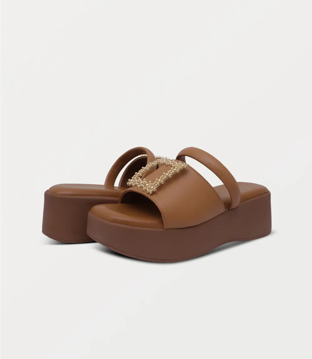 BW10455-TAN-Women Platform Slipper