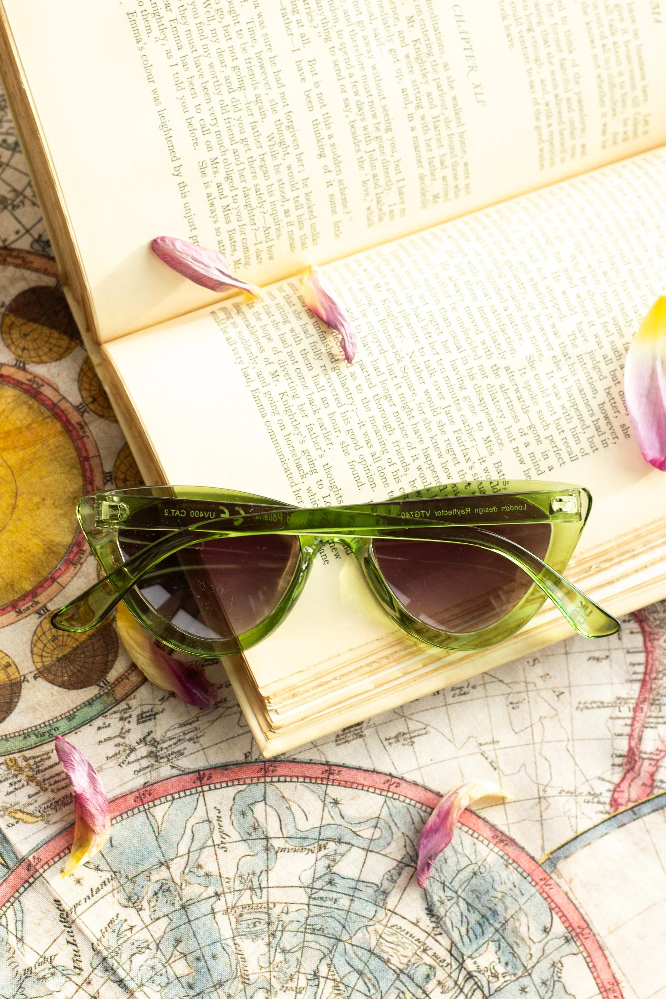 Deep Mini Cat Eye Sunglasses
