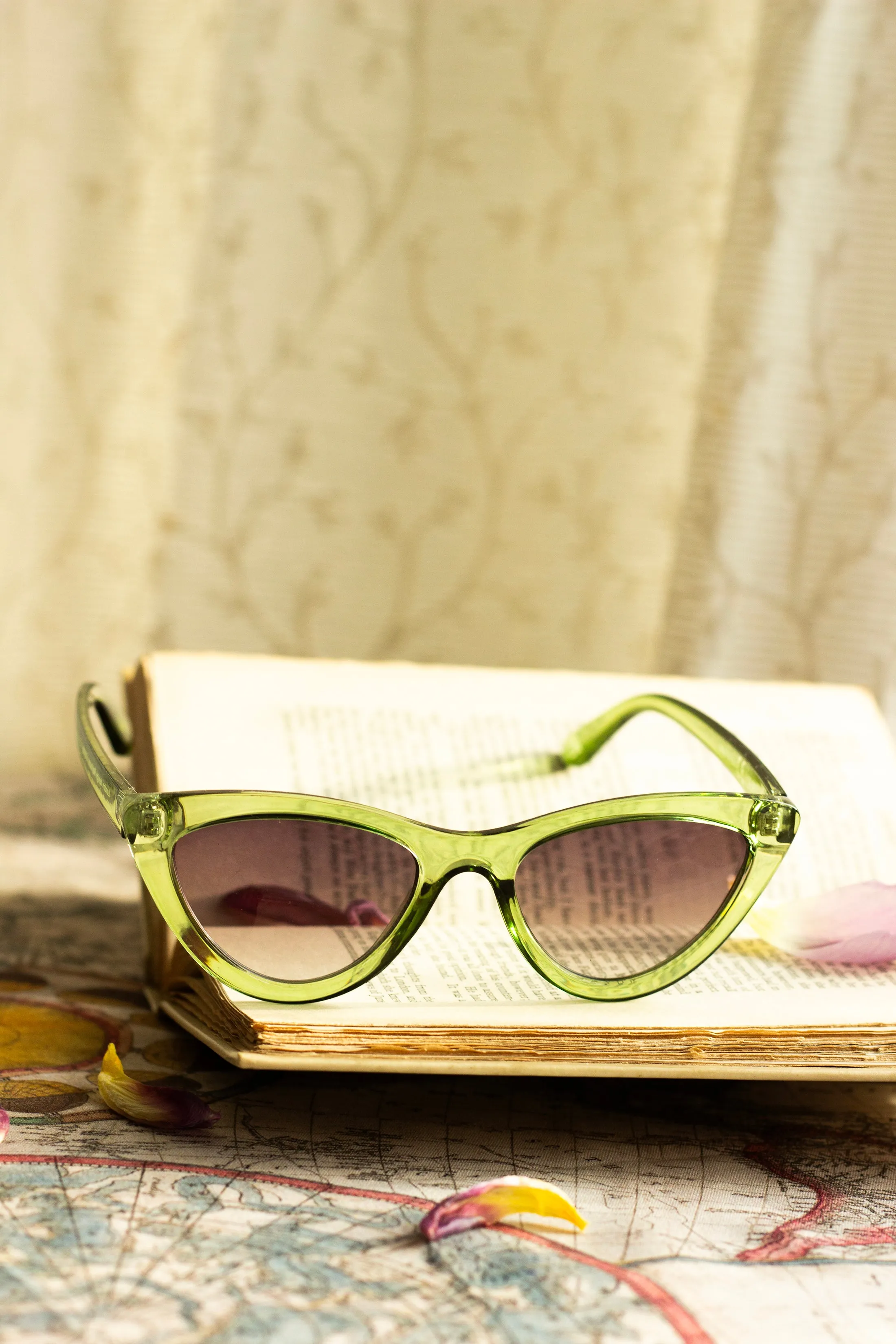Deep Mini Cat Eye Sunglasses