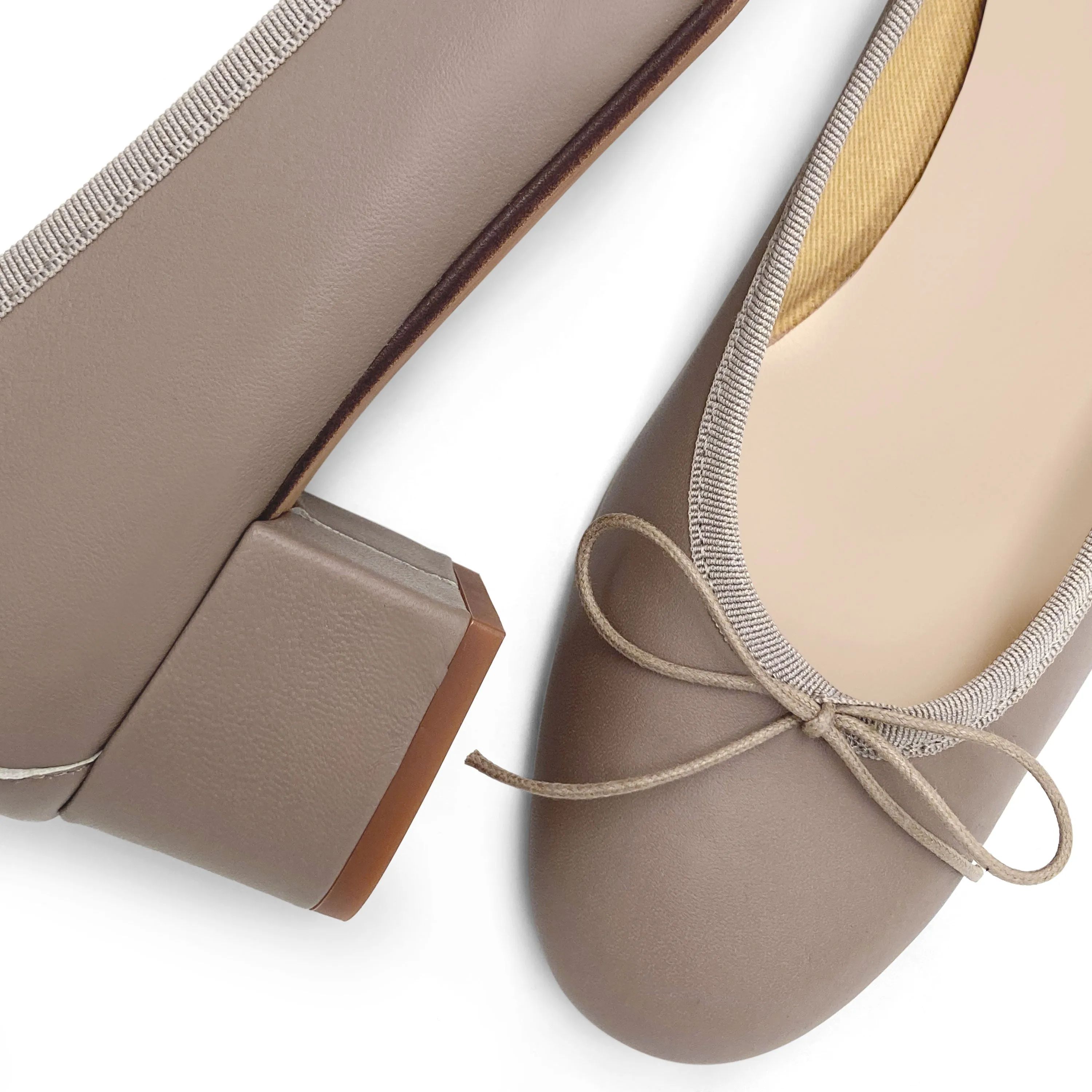 Dove gray leather ballet flats with heel