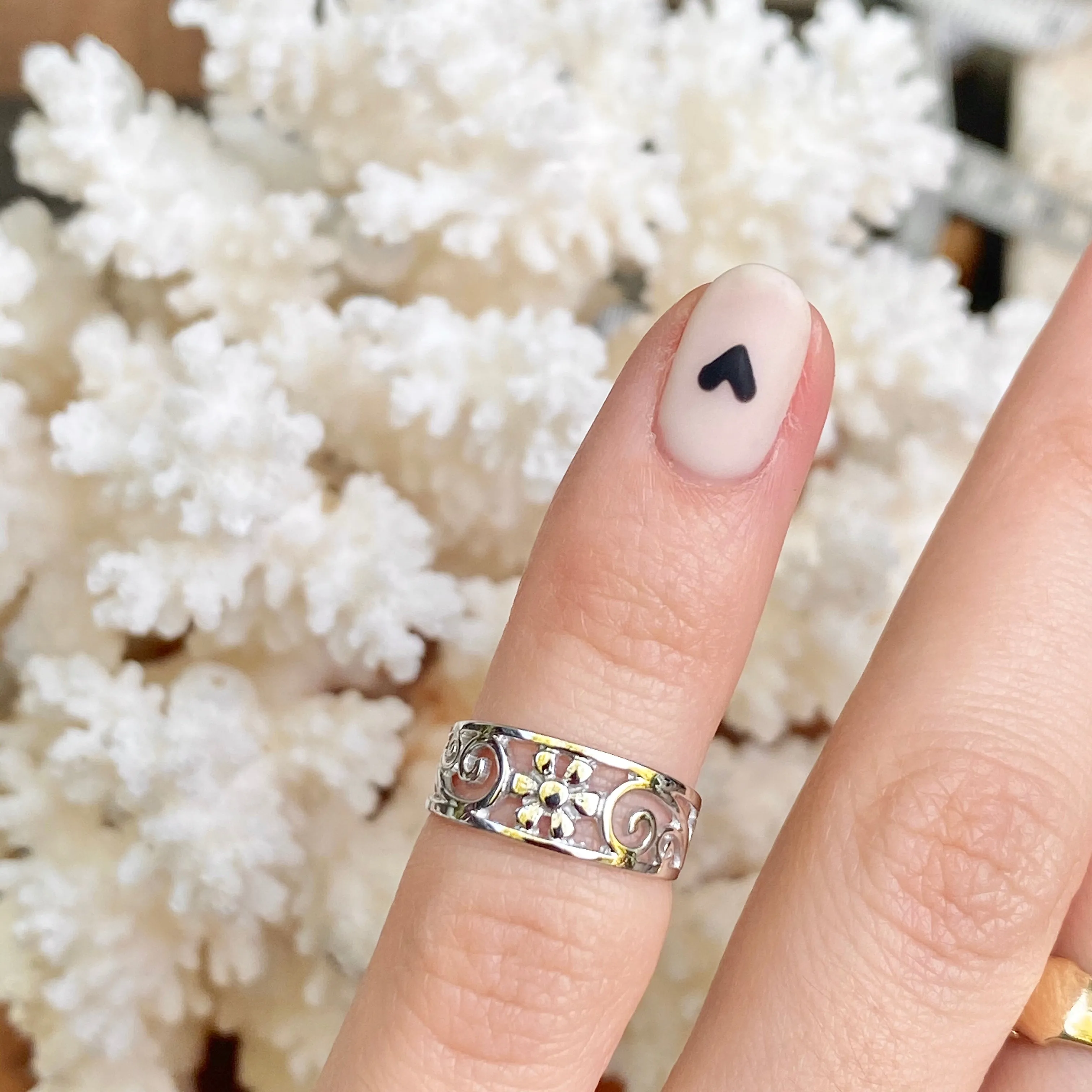 floral toe ring