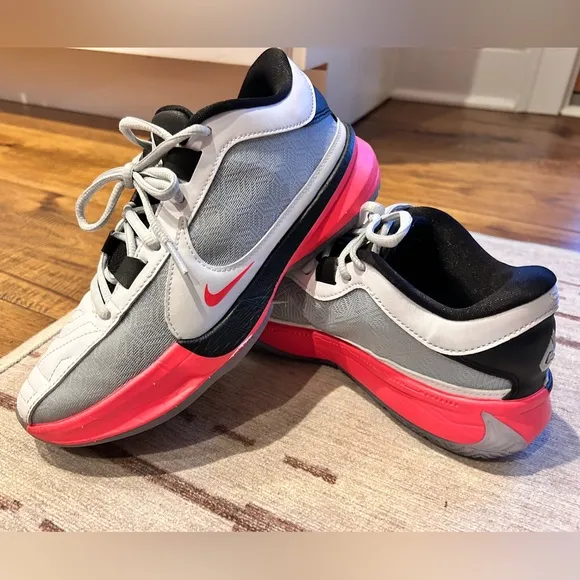 Giannis Freak 5 custom basketball shoe men’s 5 women’s 6.5