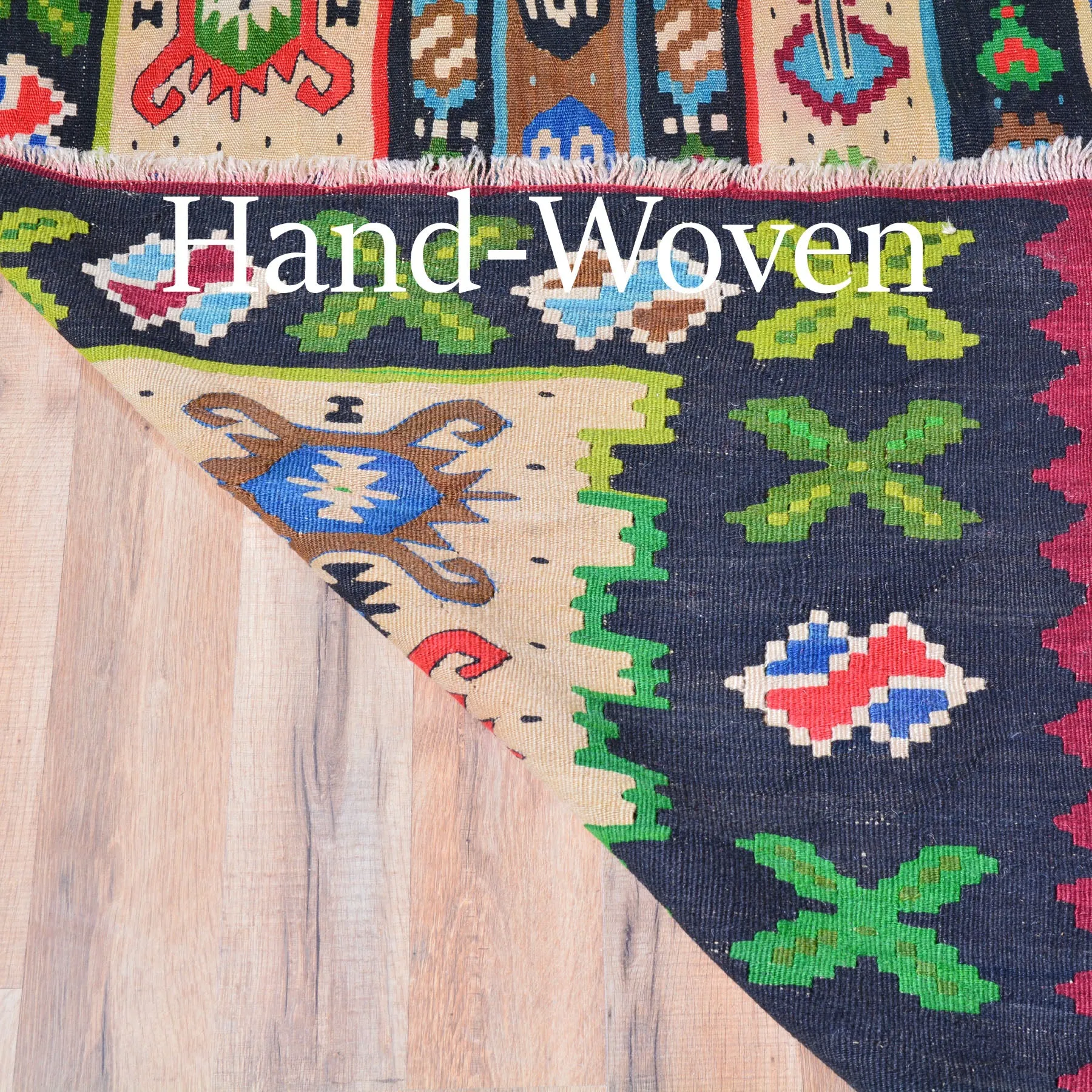 Hand-Woven Turkish Vintage Flatweave Kilim Wool Rug (Size 9.8 X 10.1) Cwral-6993