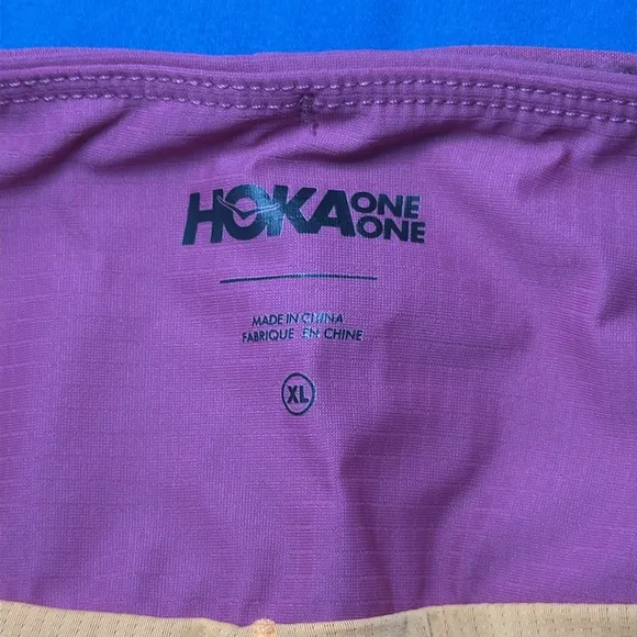 Hoka 2 in 1 Skyguide Running Shorts Womens Sz XL in Beet Root!