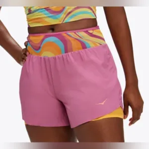 Hoka 2 in 1 Skyguide Running Shorts Womens Sz XL in Beet Root!