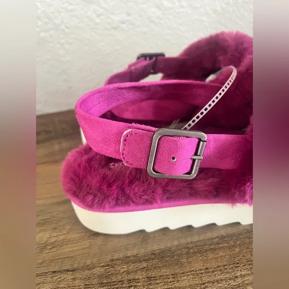 Koolaburra by UGG Fuzz'd Out Women's Sandal Slippers Fuchsia Size 9