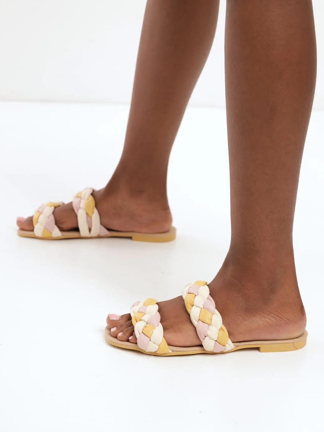 Ladies Puffy Woven Double Strap Mule Sandal - Cream
