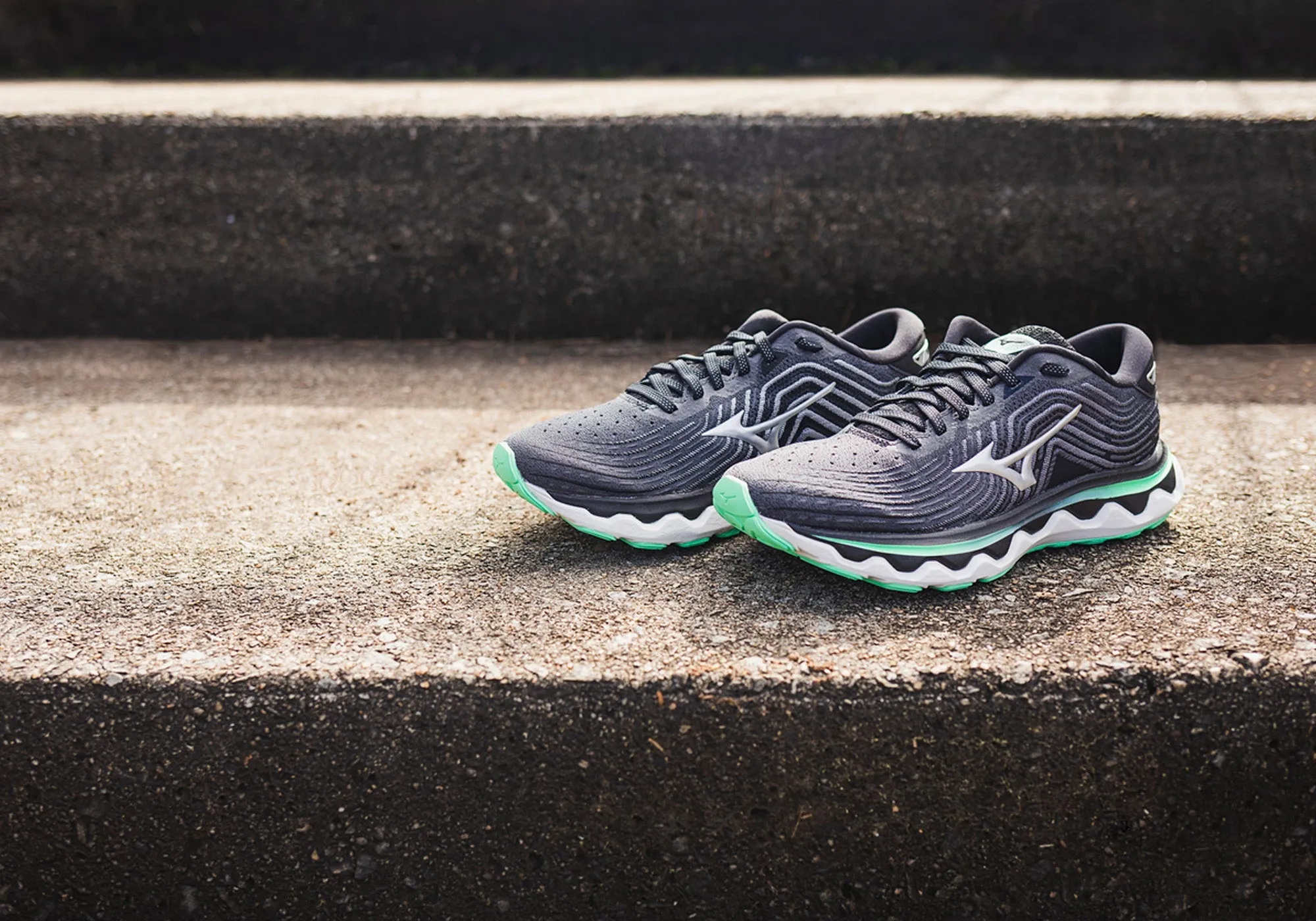 Mizuno Womens Wave Horizon 6 Comfortable Running Shoes