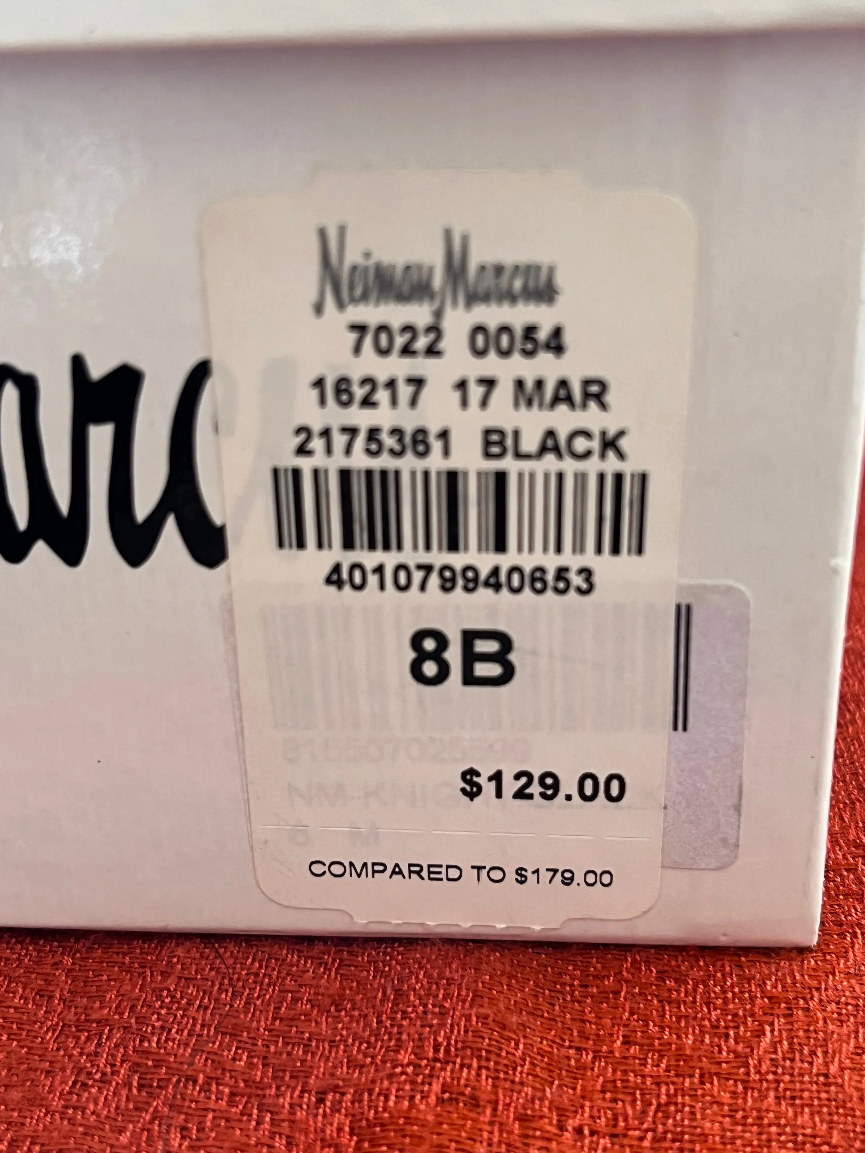 Neiman Marcus Leather Ballet Flats Size 8B-NIB