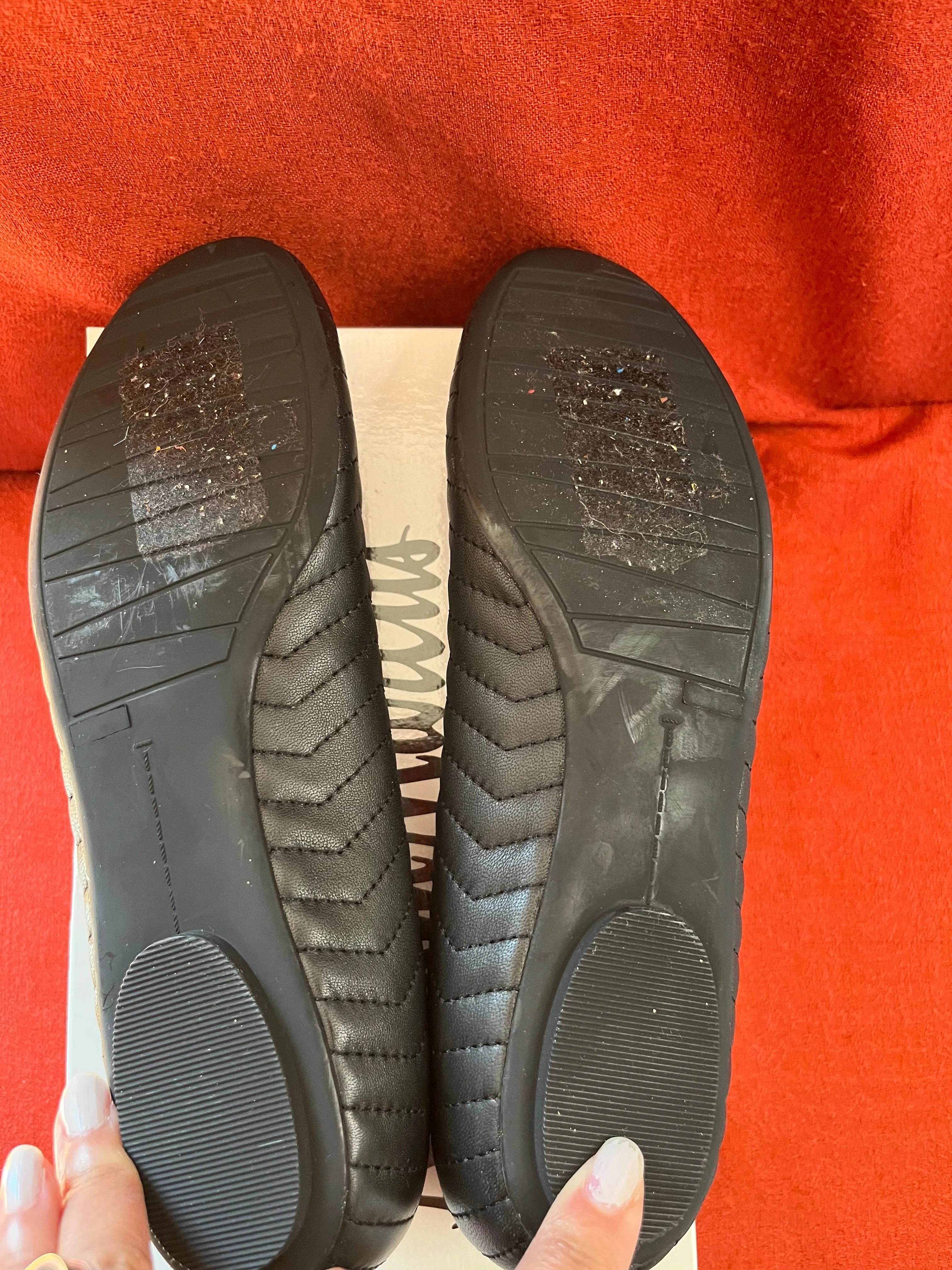 Neiman Marcus Leather Ballet Flats Size 8B-NIB