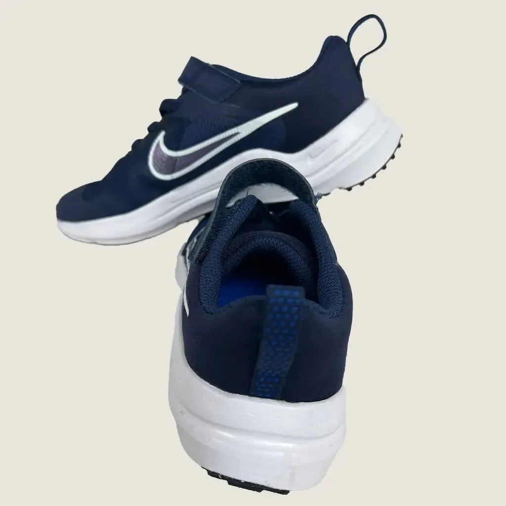 Nike Downshifter 12 Next Nature GS Kids Running Shoes 12c