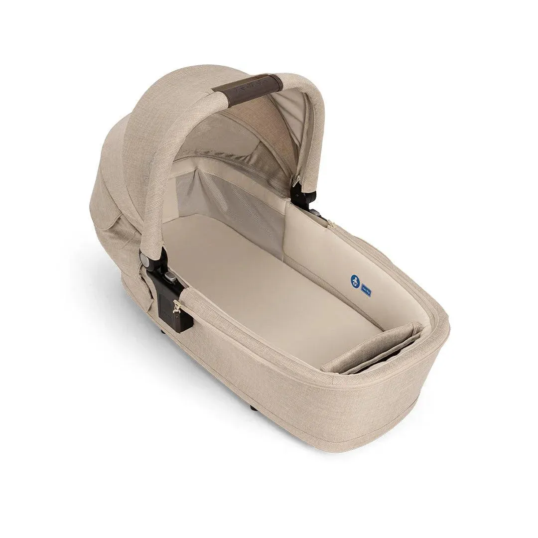 Nuna Triv Next   Pipa Urbn Travel System - Biscotti