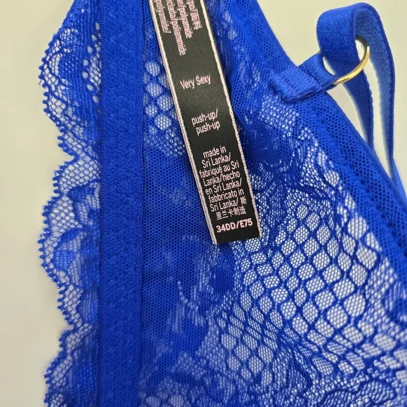 NWOT- Victoria's Secret Very Sexy Strappy Fishnet Lace Push-Up Bra 34DD