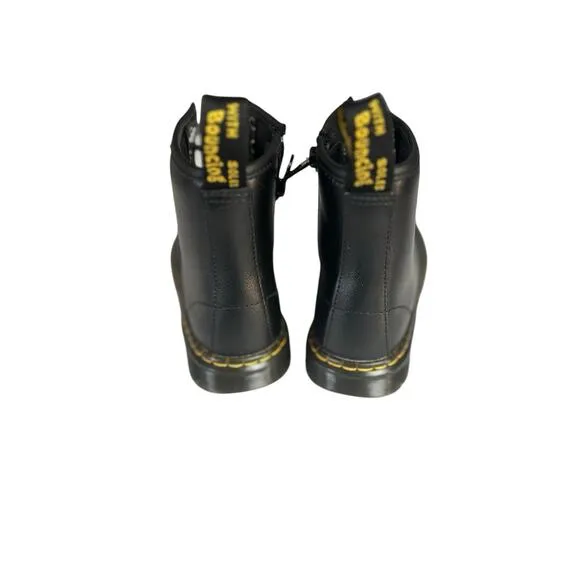 NWT Doc Martens Zavala Youth/Kids Combat Lace Up Leather Black Boots 2US/1UK