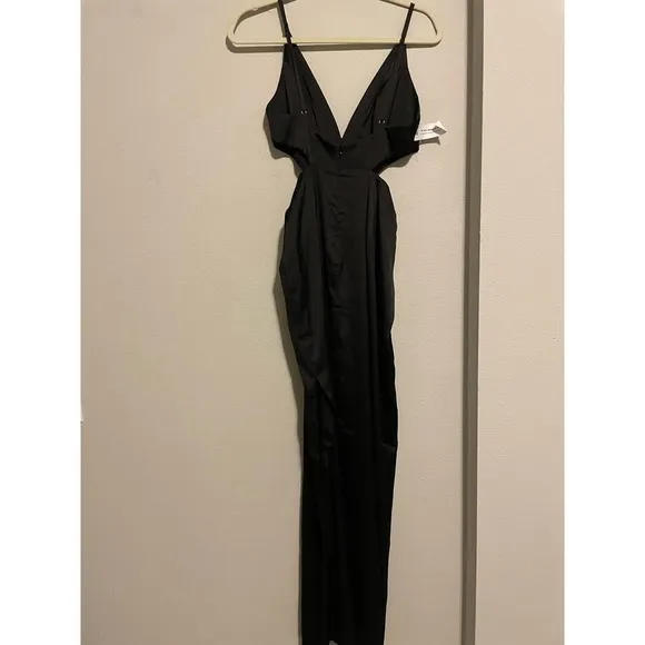NWT Fame &amp; Partners Shiny‎ Black Strappy Formal Dress Cutouts Slit Size 8