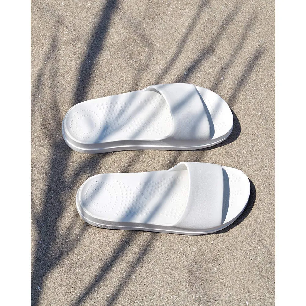 O SLIPPERS Women slippers in Latte