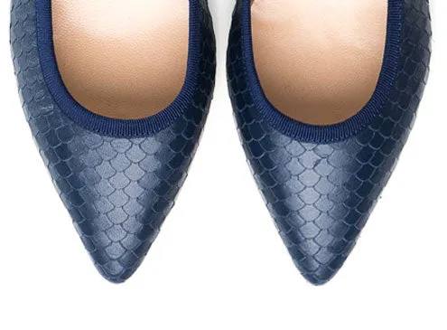 Pointed toe ballet flats blue cobra effect leather