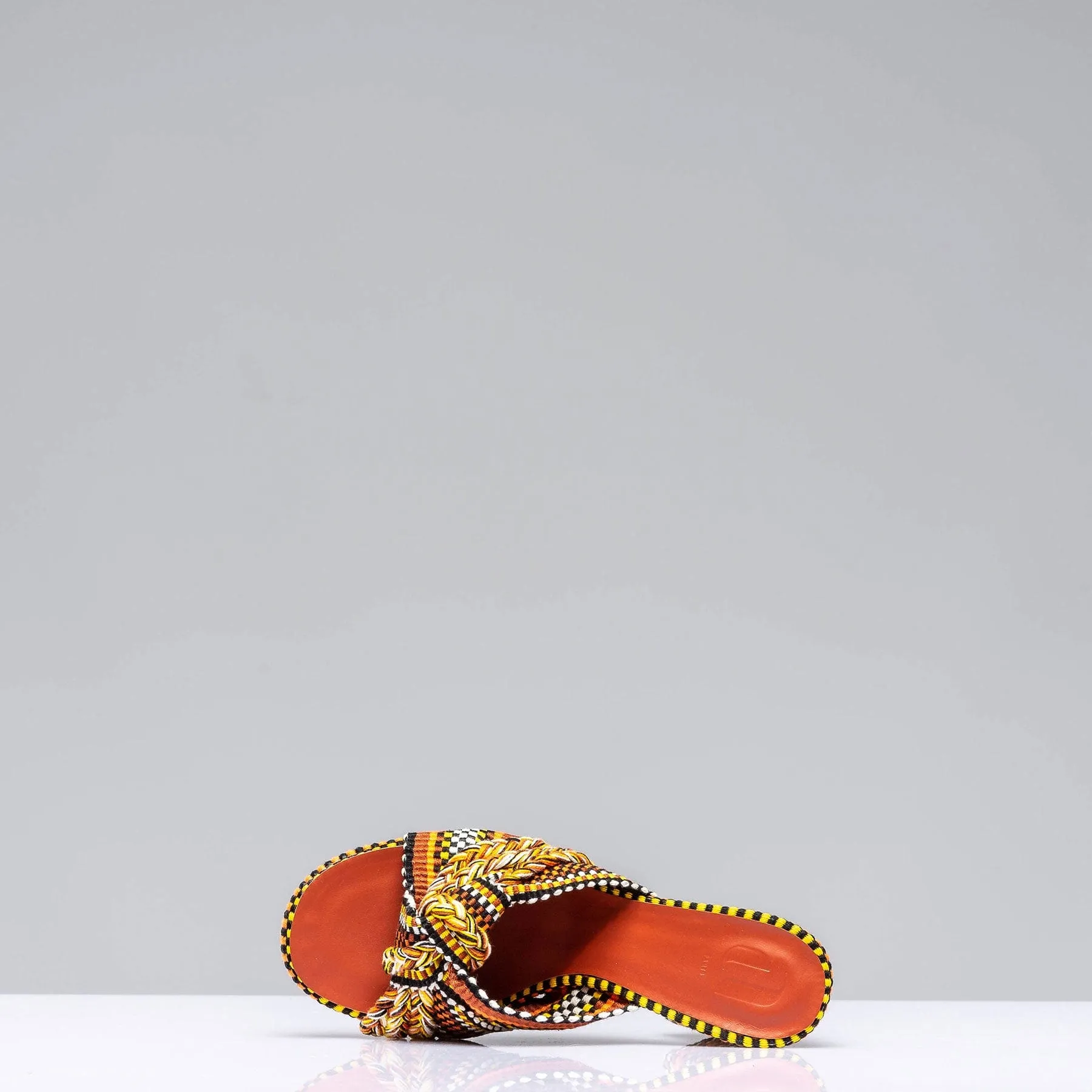 Sol Open Toe Sandal In Clay