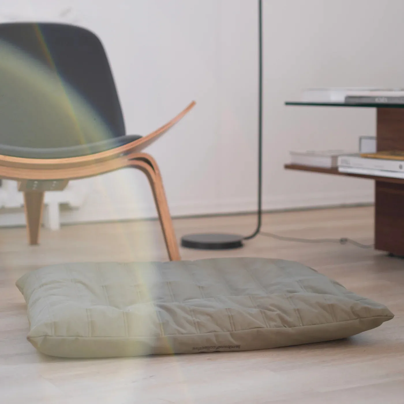 SP - Water-Resistant Low Rise Reversible Dog Bed