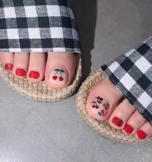 Toe Nails Cheery