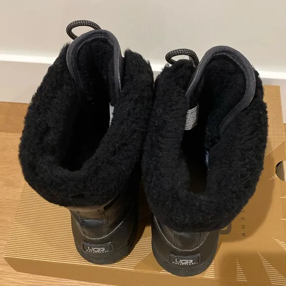 Ugg Kids Butte II