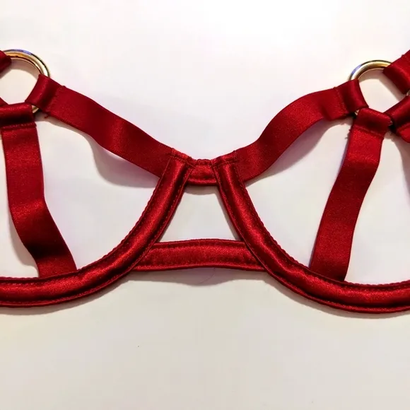 Victoria's Secret Very Sexy Red Unlined Balconette Bra Cage Gold Rings Size XS