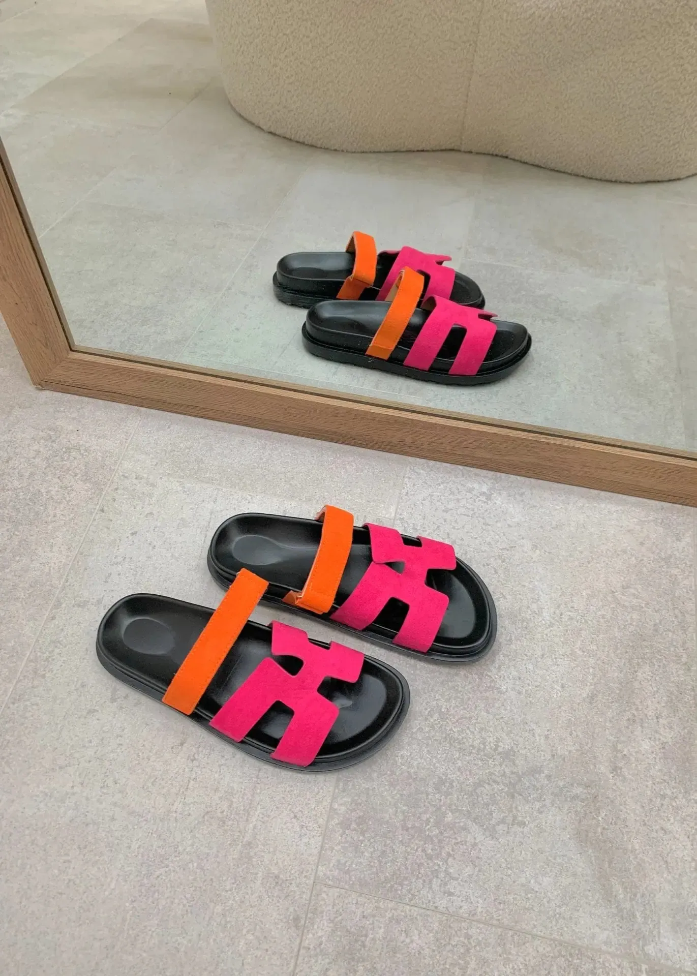 Zora™ | Slides