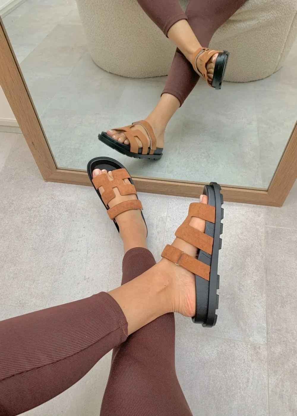 Zora™ | Slides